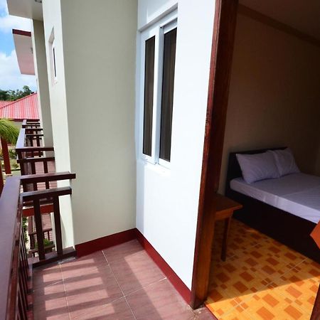 Gilin Pension House Puerto Princesa ภายนอก รูปภาพ