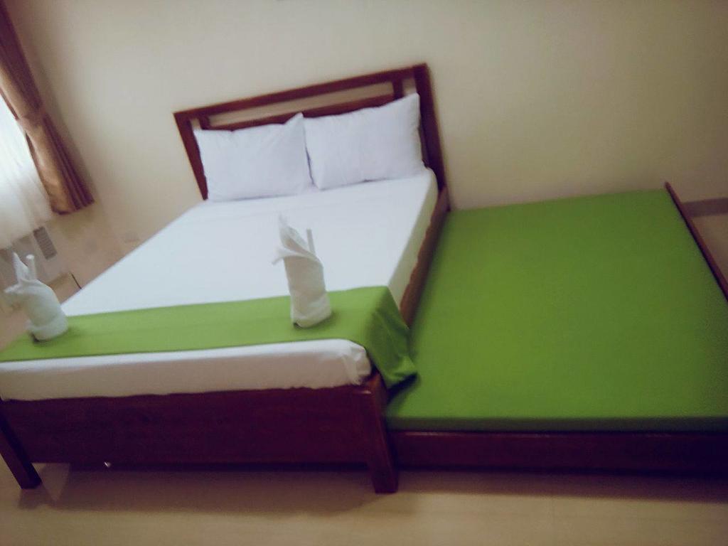 Gilin Pension House Puerto Princesa ภายนอก รูปภาพ